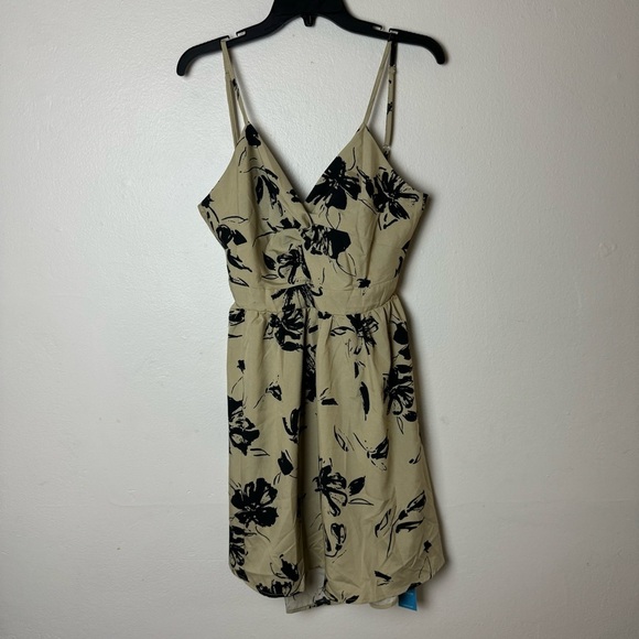 Cupshe Khaki Floral Sweetheart Twist Mini Dress Short Summer Sun Sz M - Picture 6 of 14